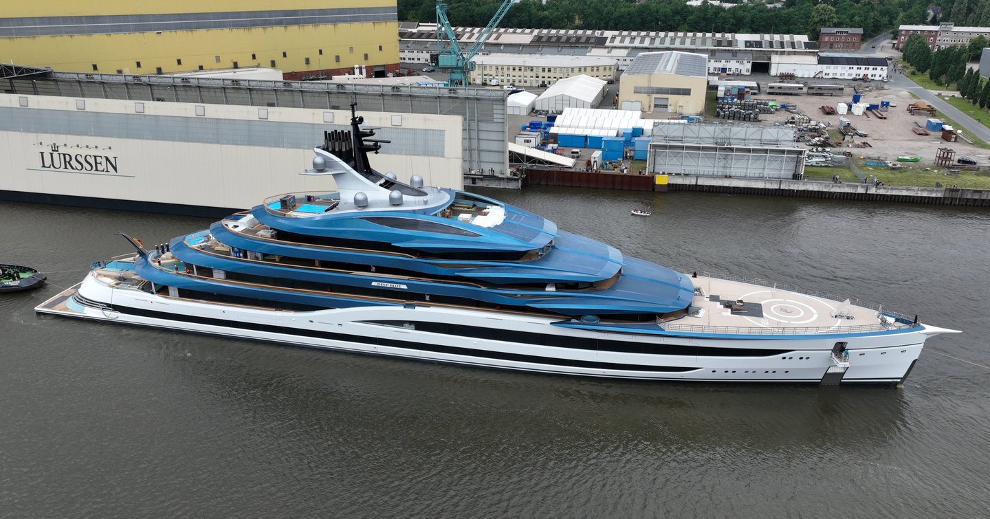 Superyacht Deep Blue outside Lurssen shipyard 