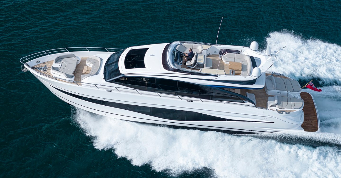 Princess S80 motor yacht under way 