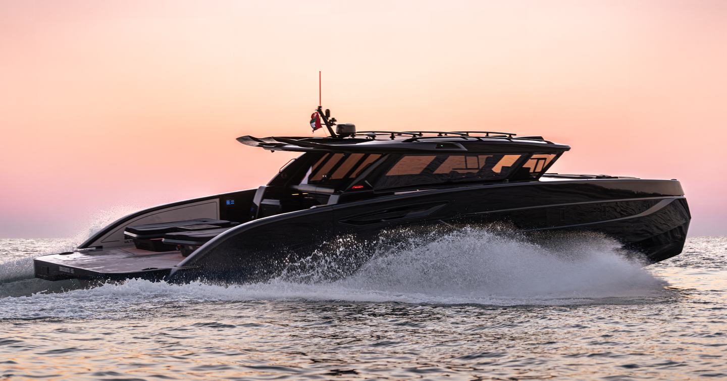 Sunreef Yachts and BRABUS ULTIMA 55 underway side view 