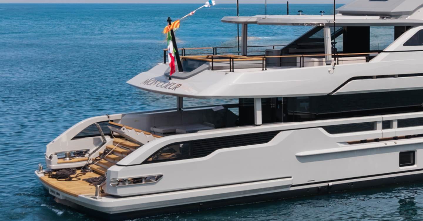 Cantiere delle Marche motor yacht Mon Coeur aft deck close up
