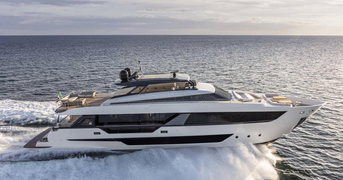 superyacht Ferretti 1000 underway at speed