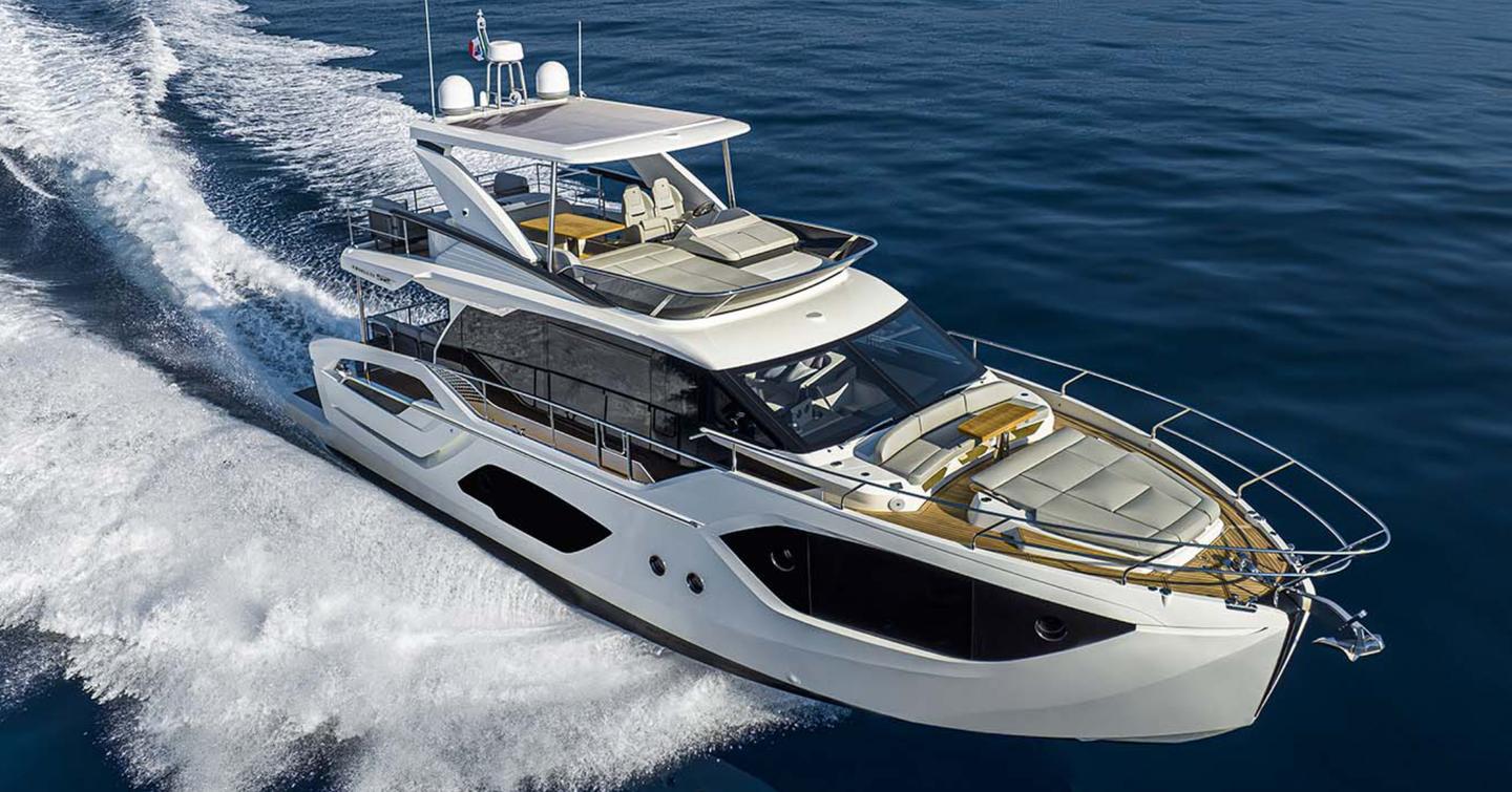 Next-Gen Absolute 52 FLY motor yacht under way 