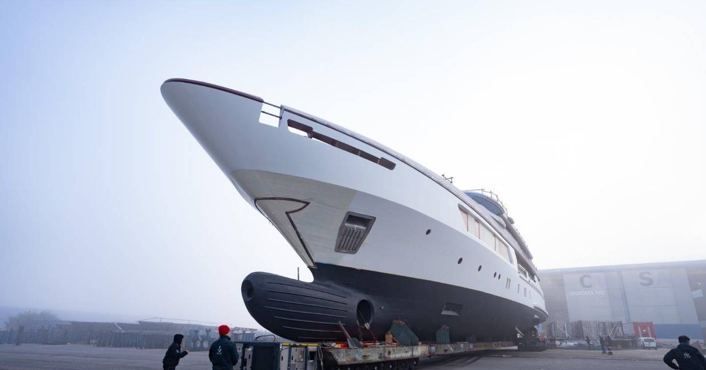 Legacy 4 bow