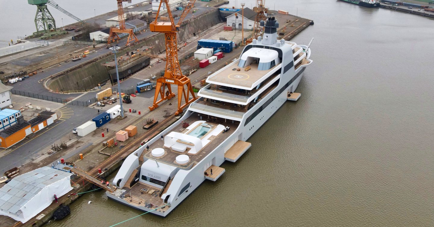 Superyacht SOLARIS in build 