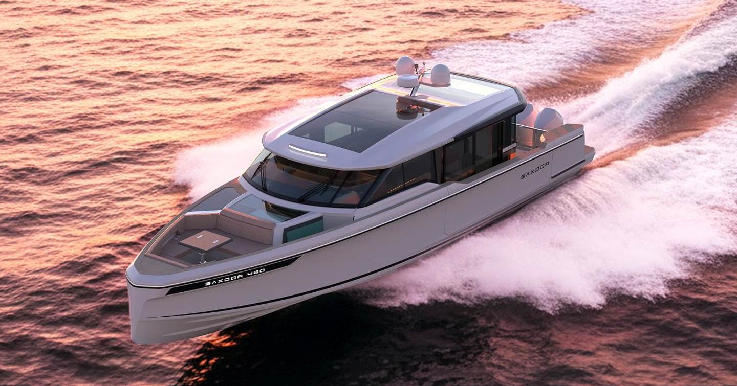 Saxdor 460 GTC underway bow view 