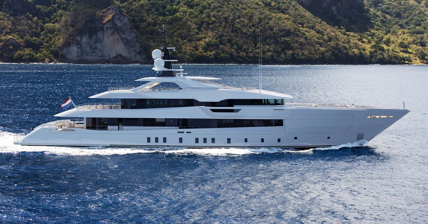 Rendering of superyacht Project Ceres under way