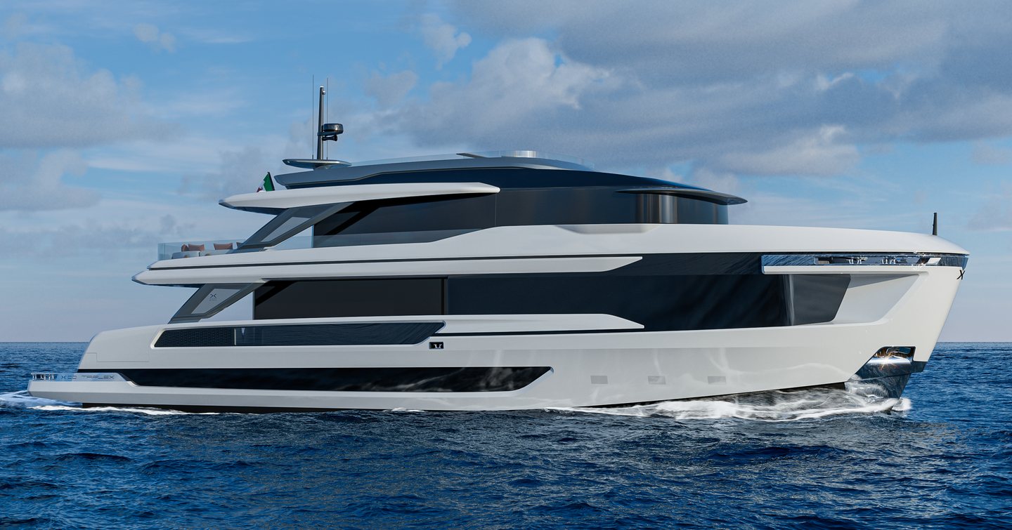 Side shot of the Extra Yachts X100 Triplex superyacht at sea