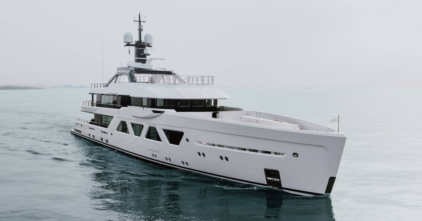 Superyacht Alva under way 