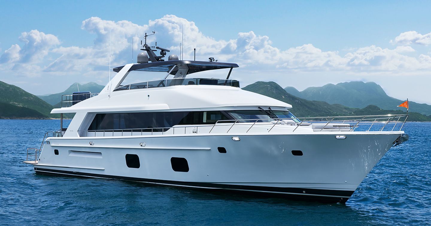 CL Yachts CLB88 motor yacht at anchor