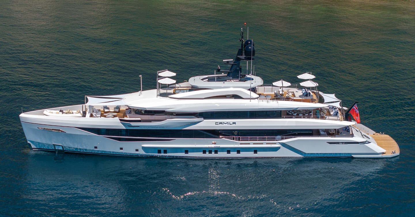 Superyacht Camila at anchor 