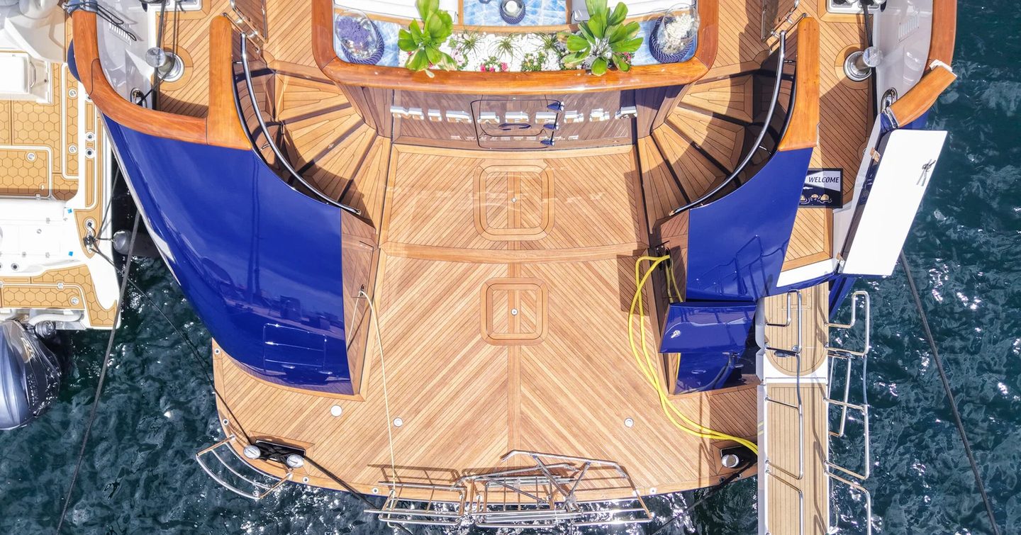 Aerial view of Trinity superyacht Mirabella hydraulic stern
