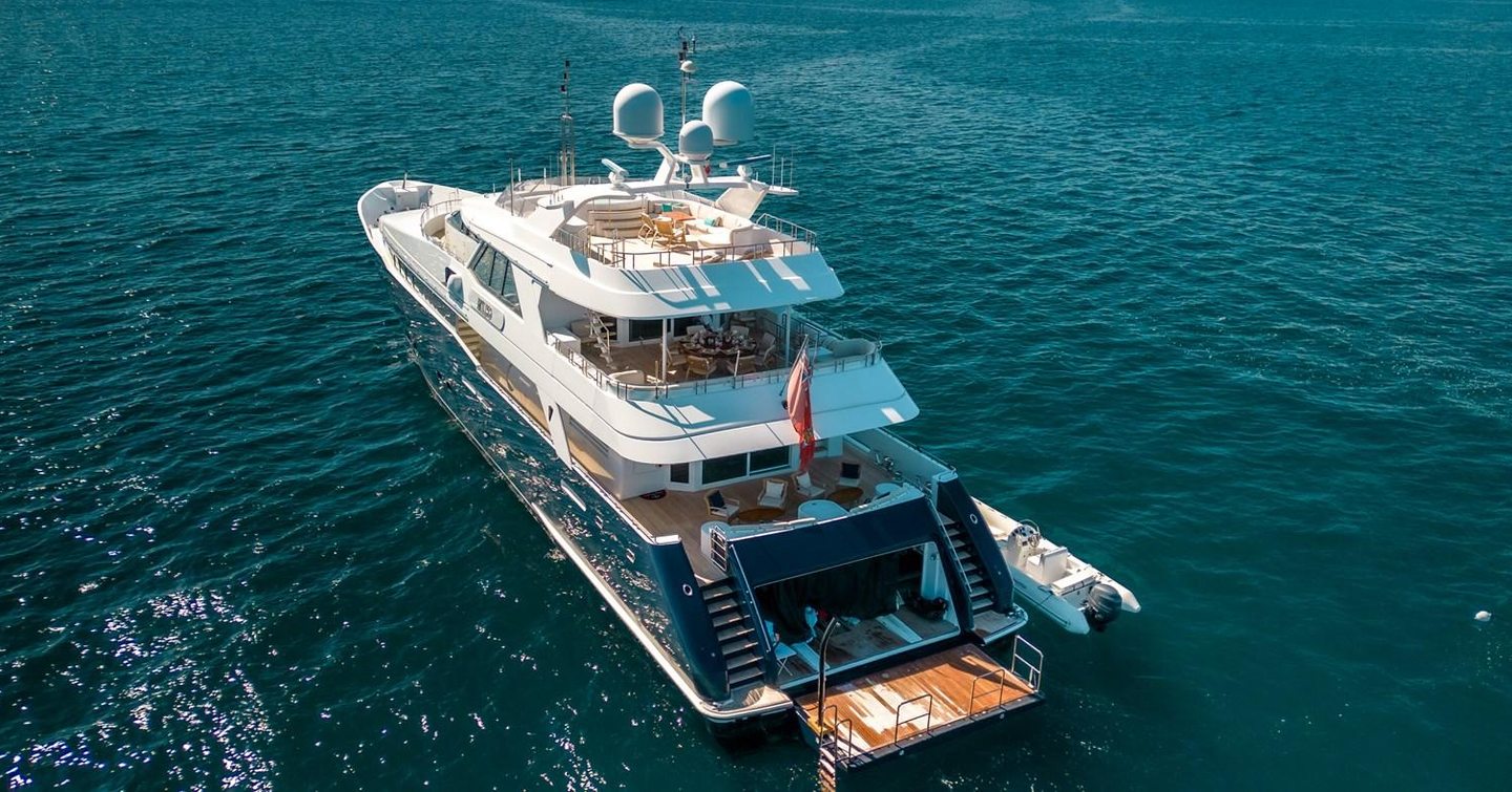 Kijo at anchor stern view