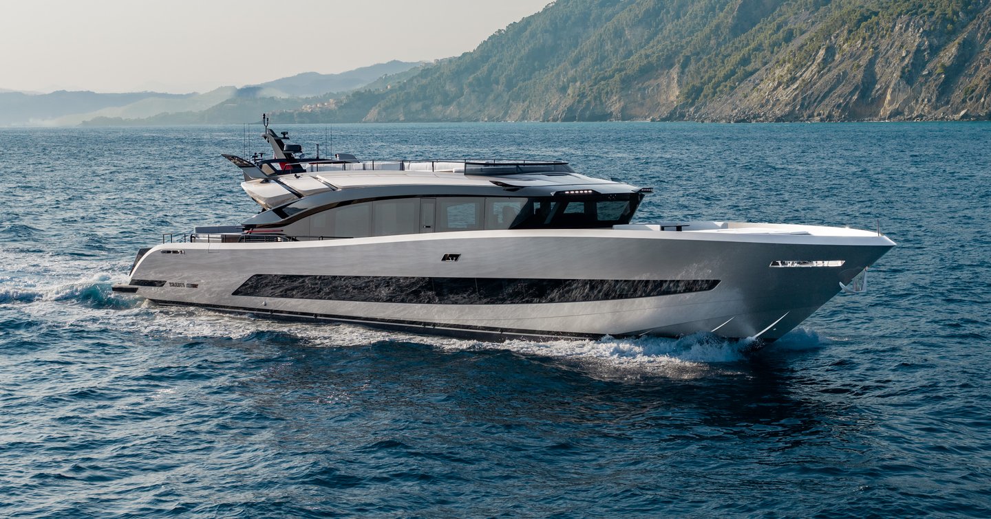 BRABUS AB 110 motor yacht under way 