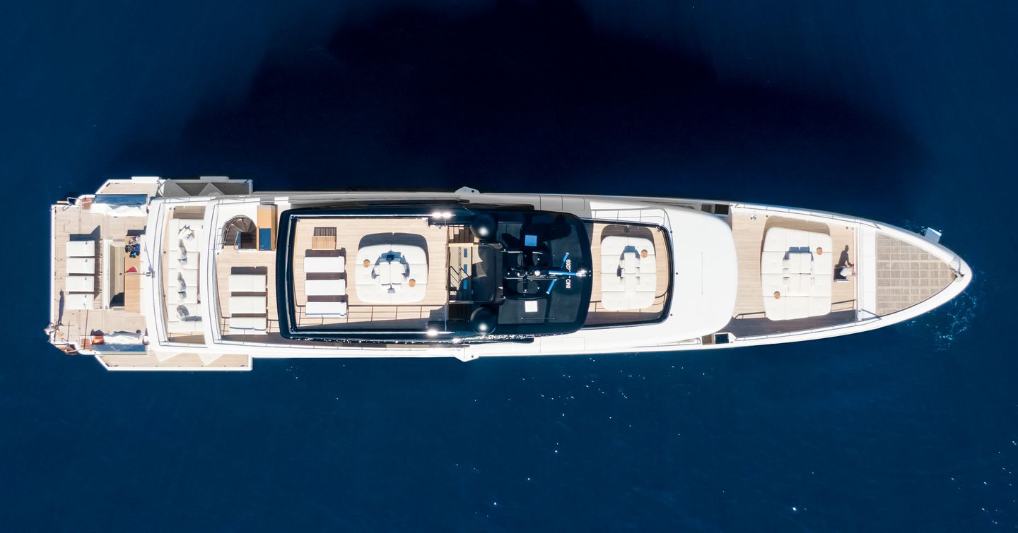 Aerial view of Superyacht Contigo 