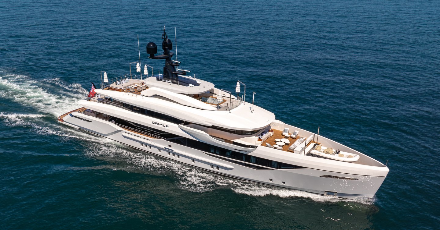 Superyacht Camila under way