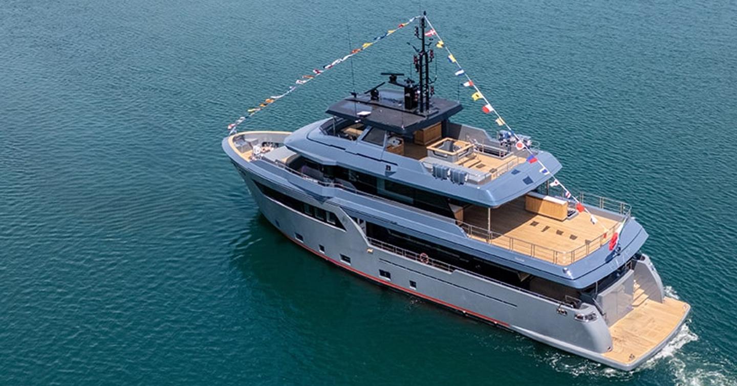 Superyacht Haze² under way