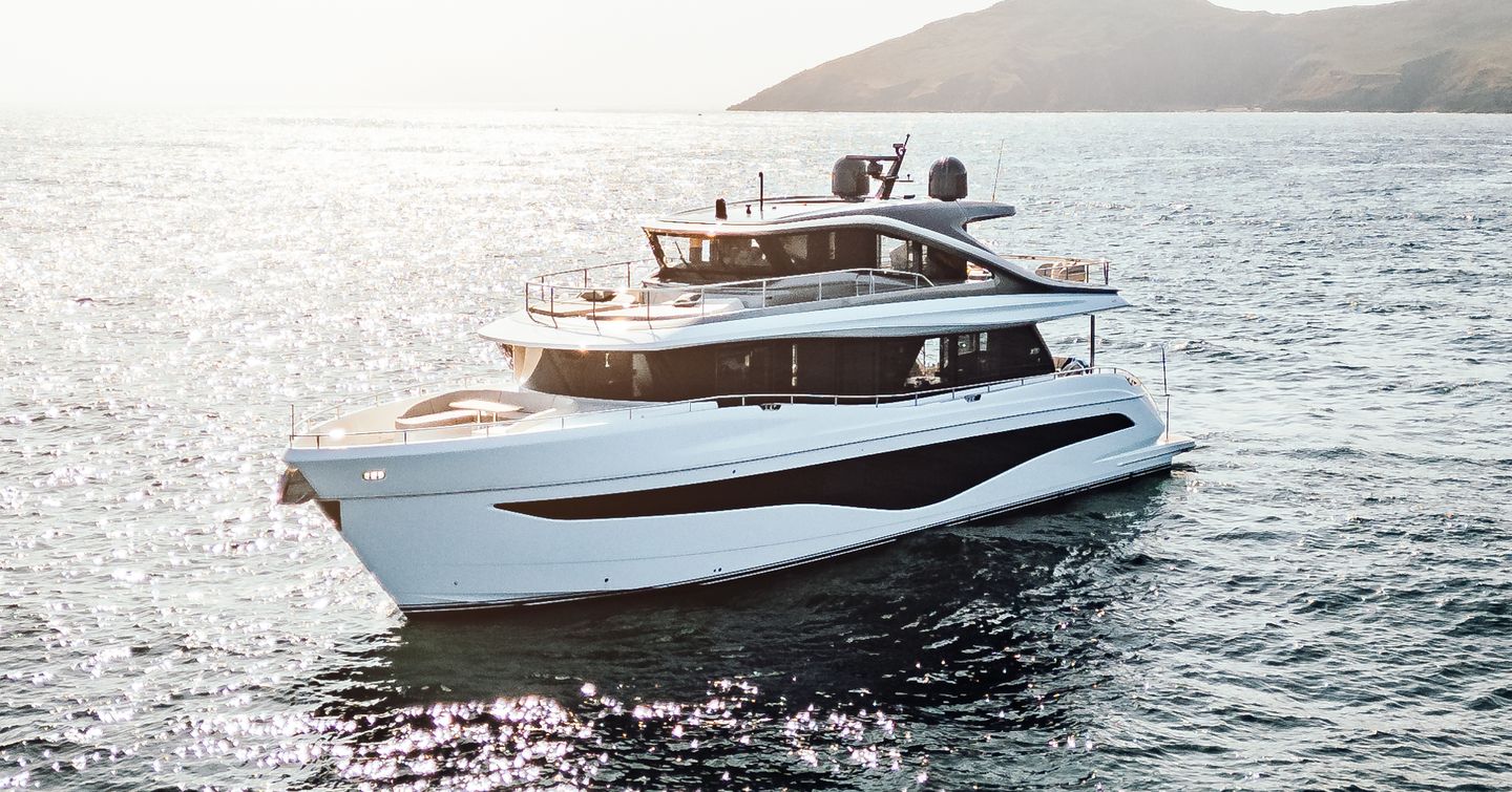 motor yacht Chase at anchor front profile