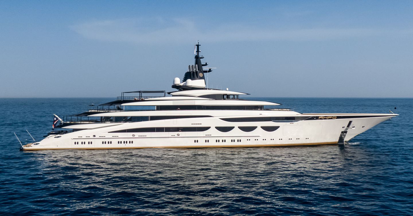 Superyacht AHPO at sea