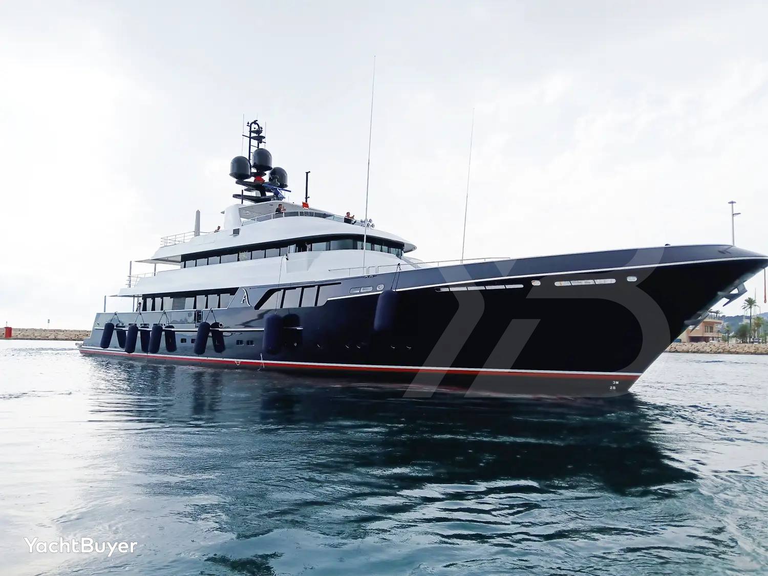 日本入手困難 Le Soleil  モデル船 AVALON 101 Yacht - 150ft Cheoy Lee 2012 | YachtBuyer