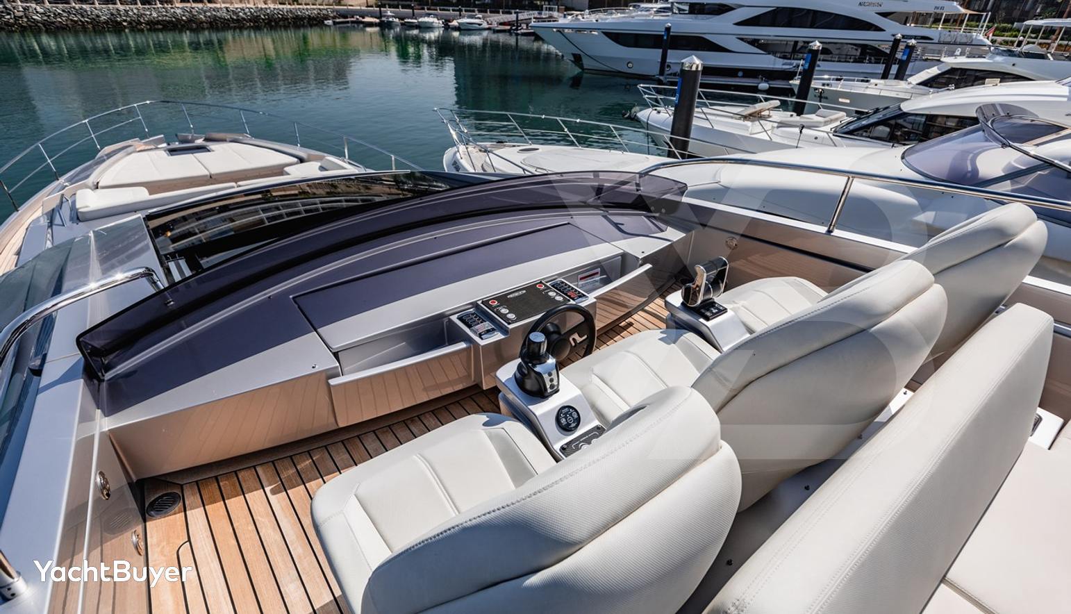 2021 PERSHING 8X