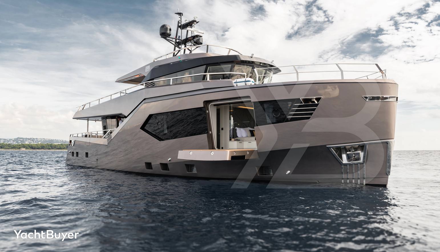 HULL #5