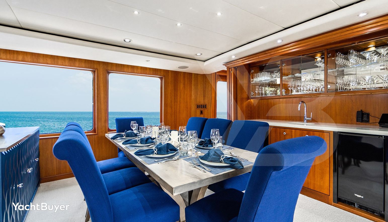 SILVER SEAS