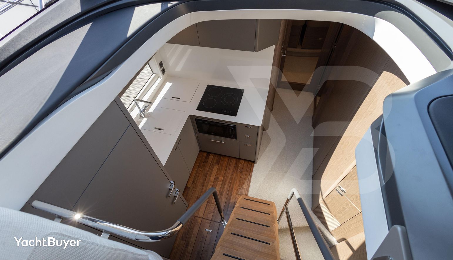 3 CABIN DECK VERSION