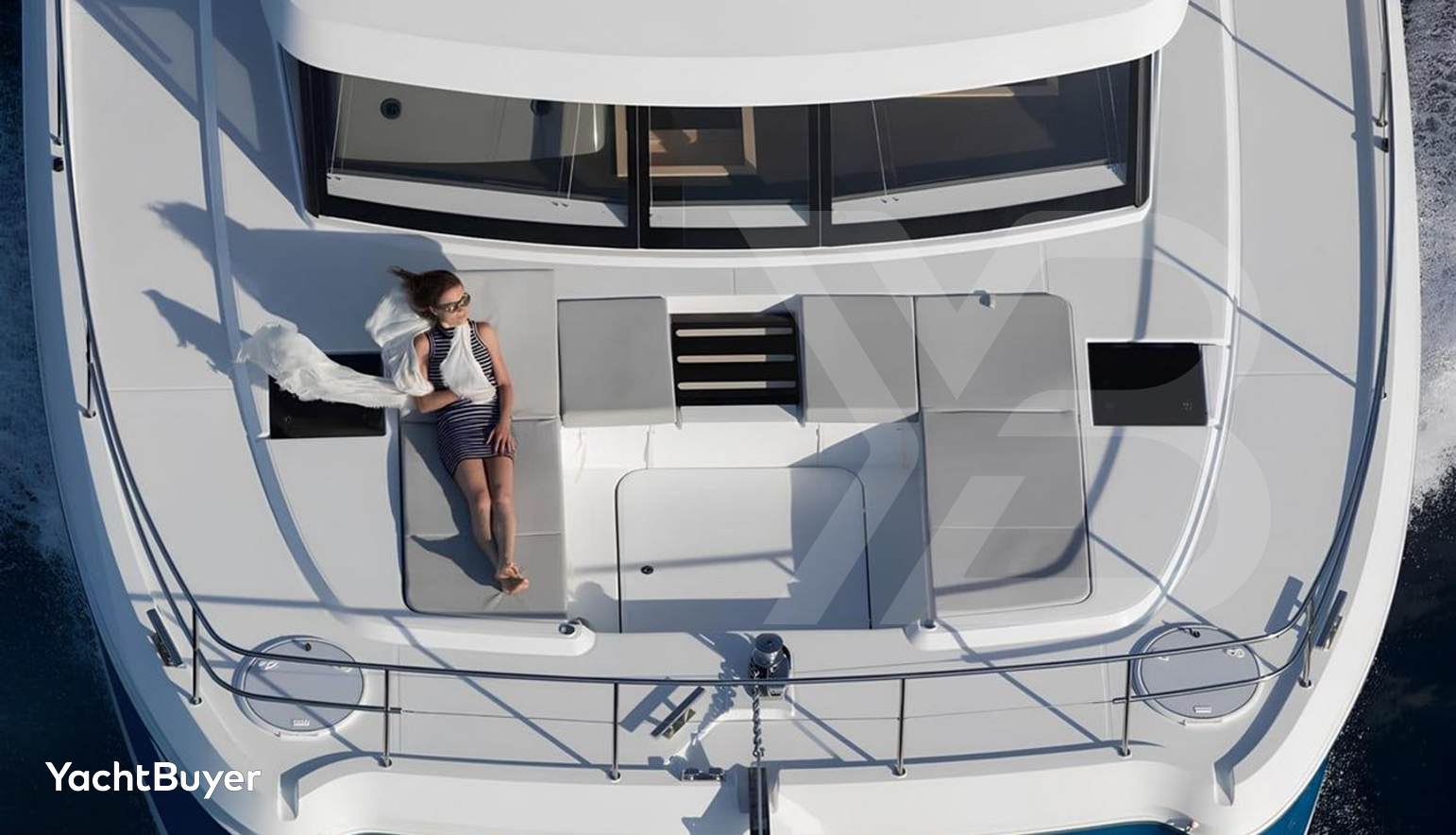 FOUNTAINE PAJOT MY6