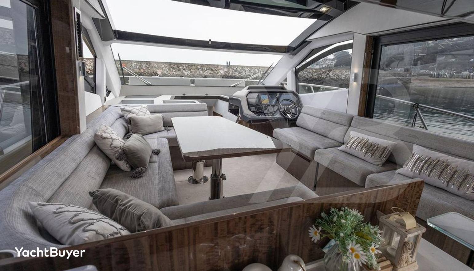 Galeon 510 SKY