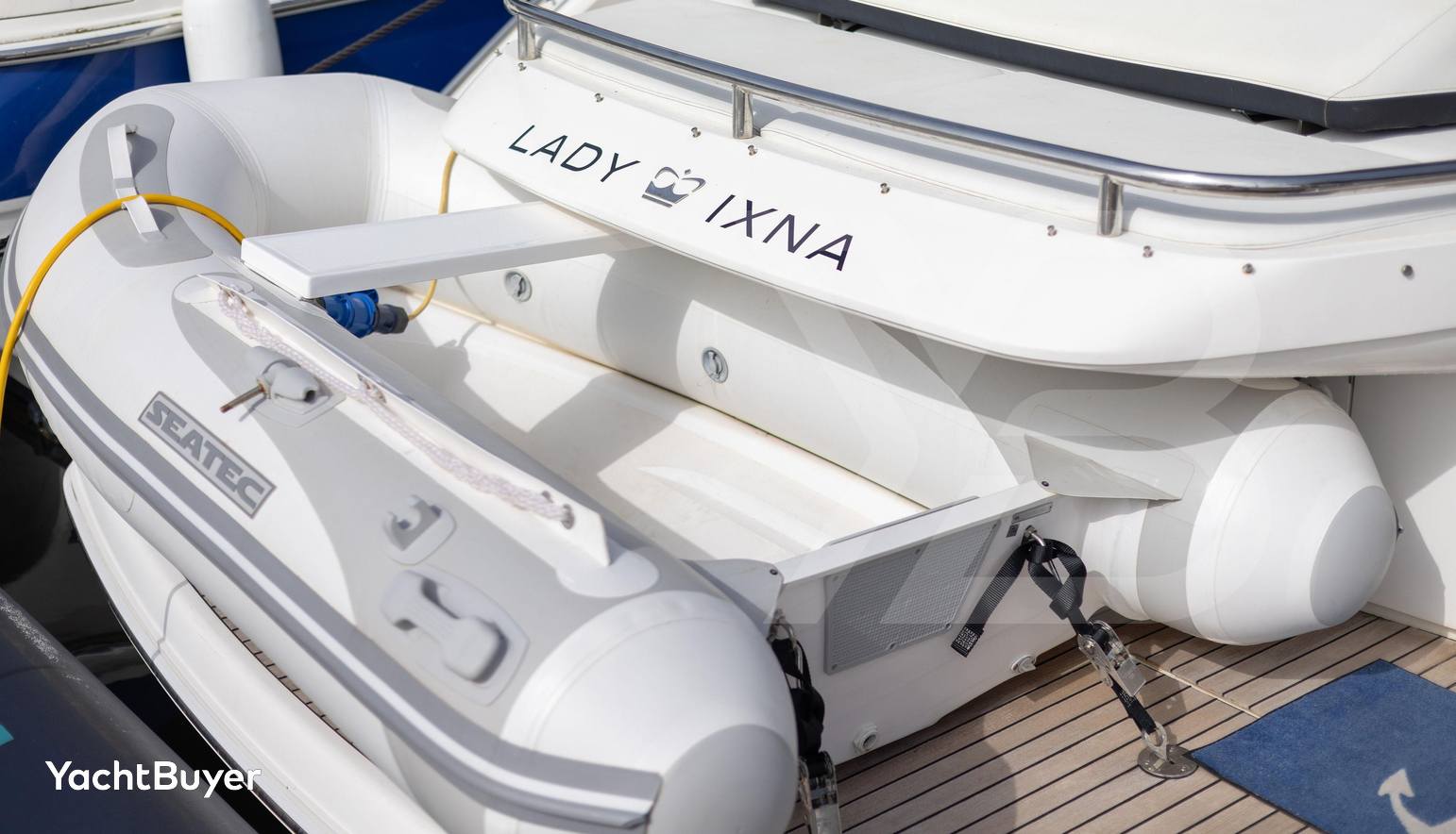 Lady IXNA