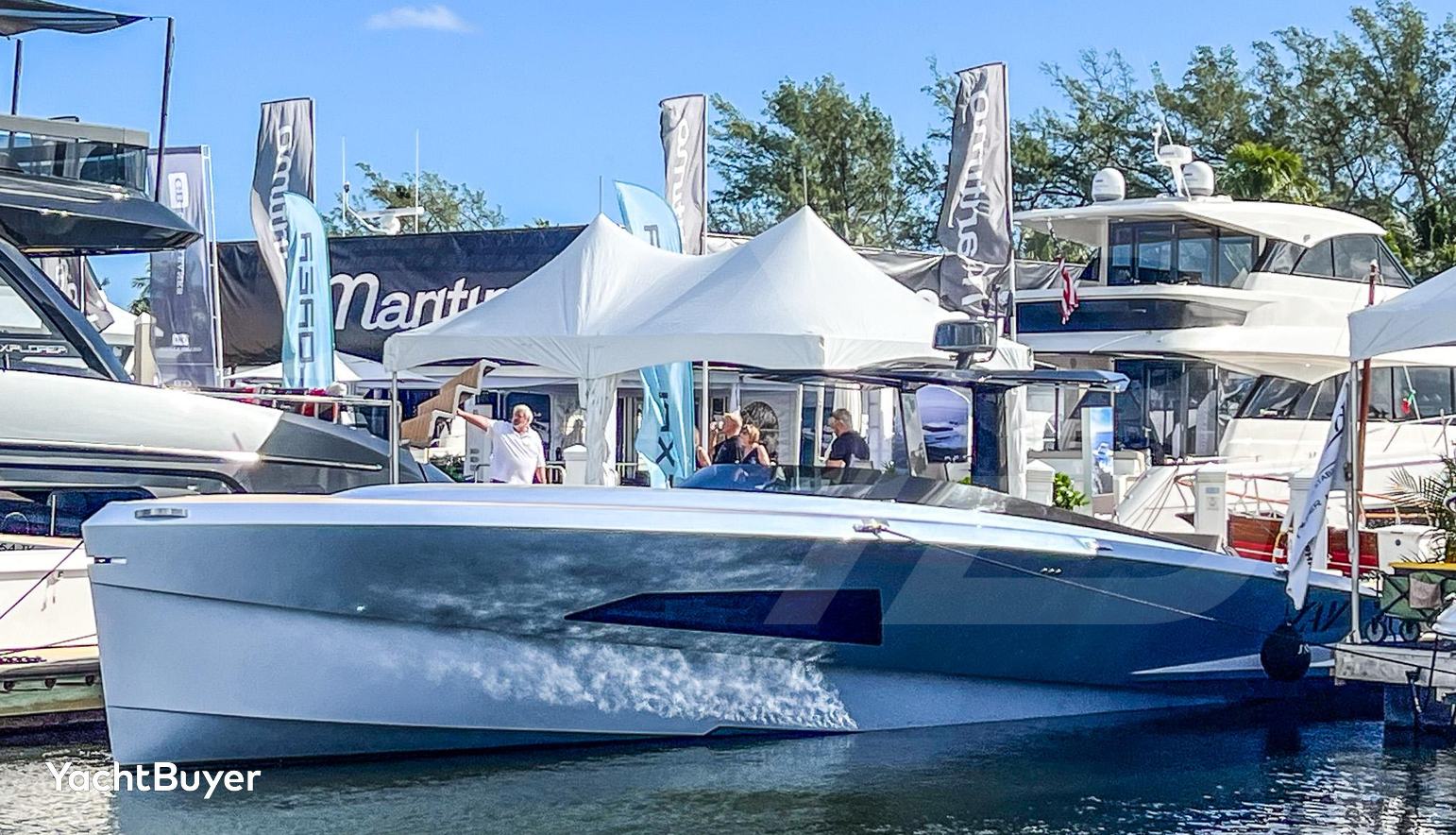 Say Carbon Yachts 42