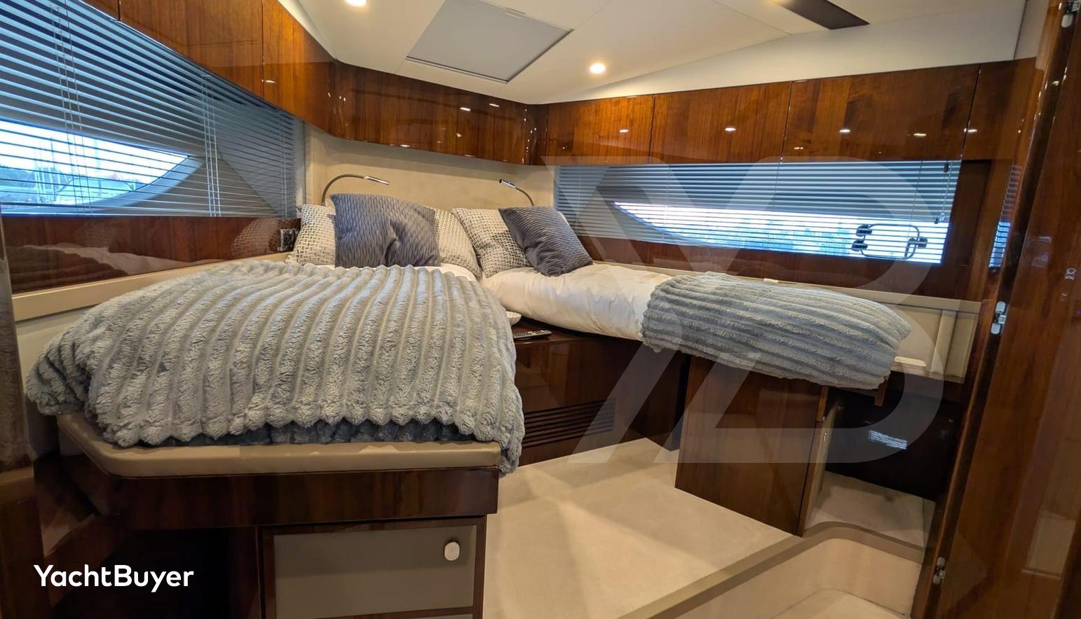 Tender Garage & Hi/Lo Swimplatform