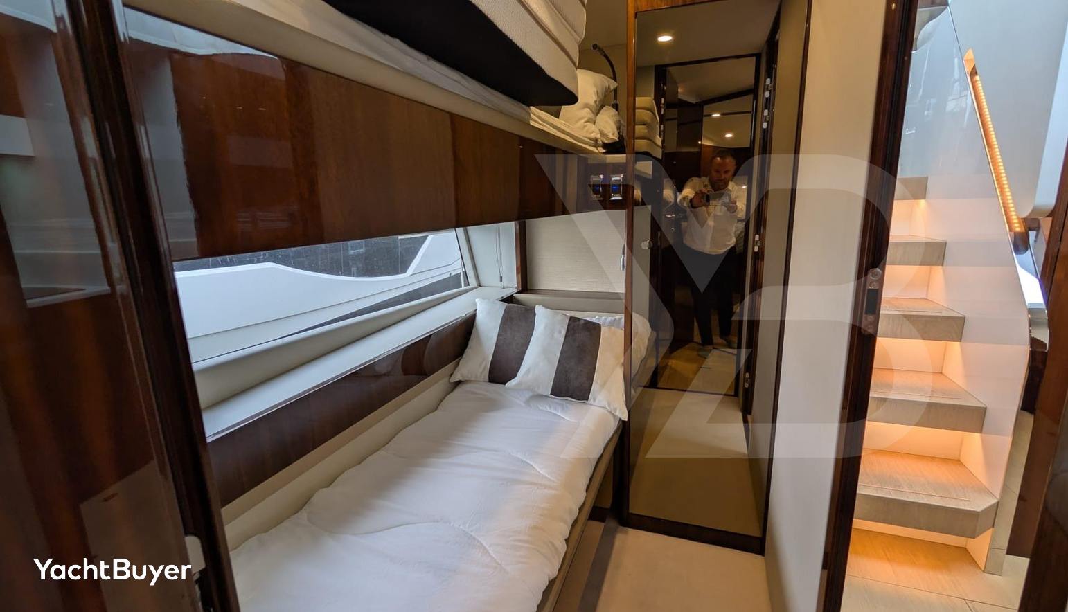 Tender Garage & Hi/Lo Swimplatform