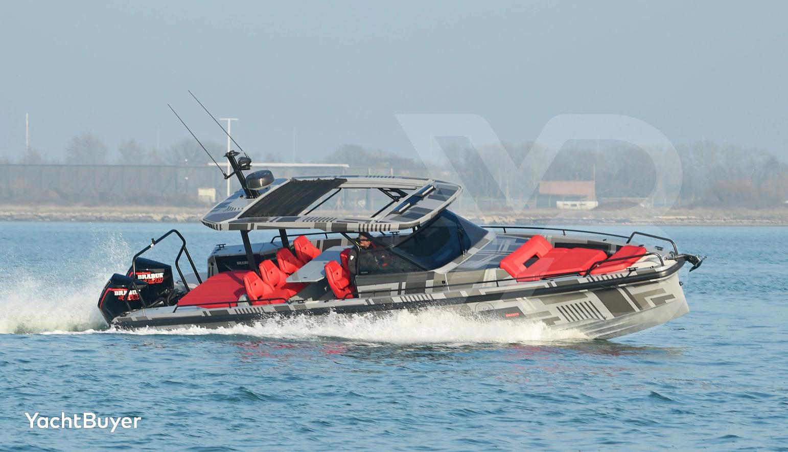 Brabus Shadow 900 Sun Top