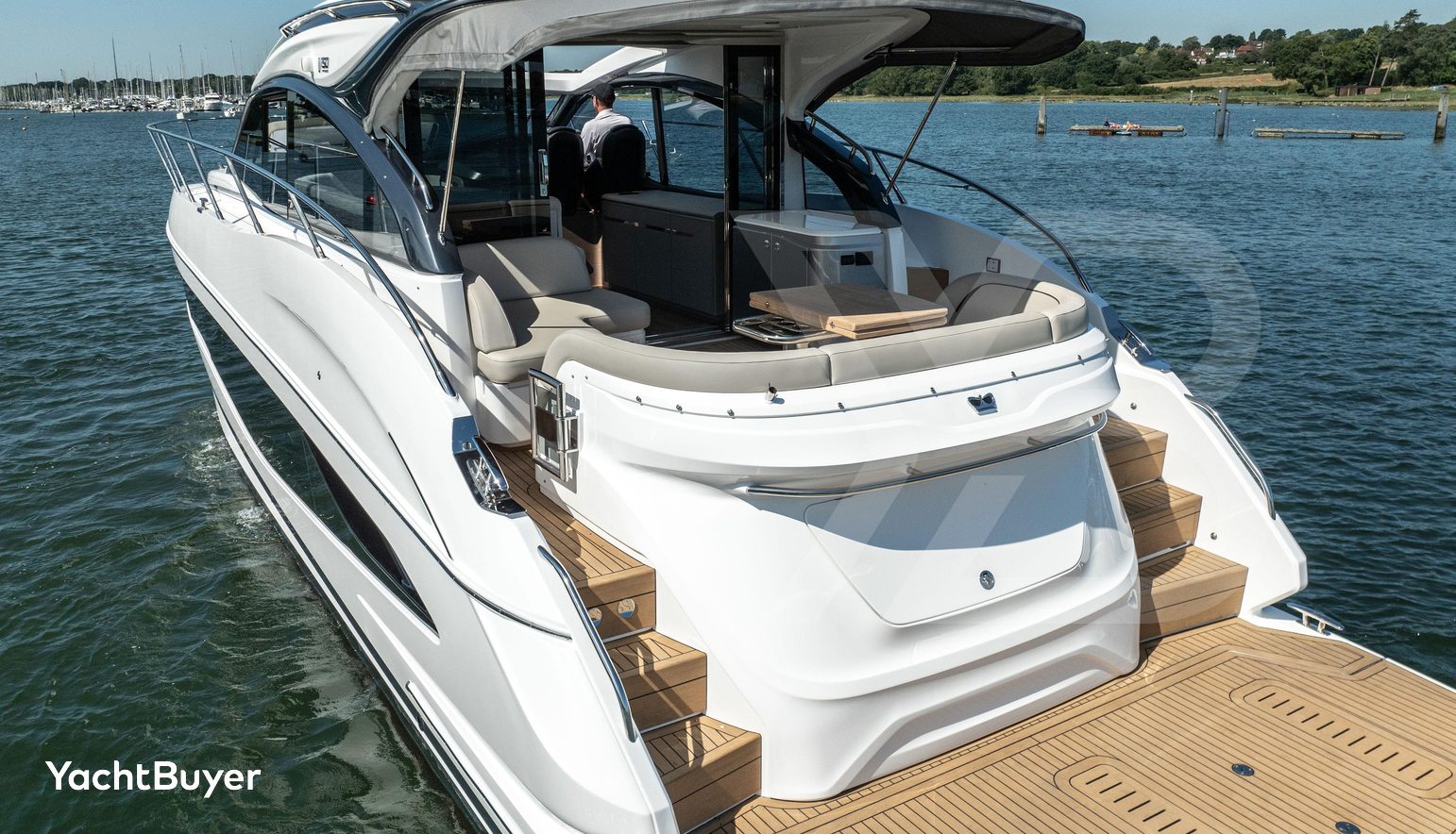 3 CABIN DECK VERSION