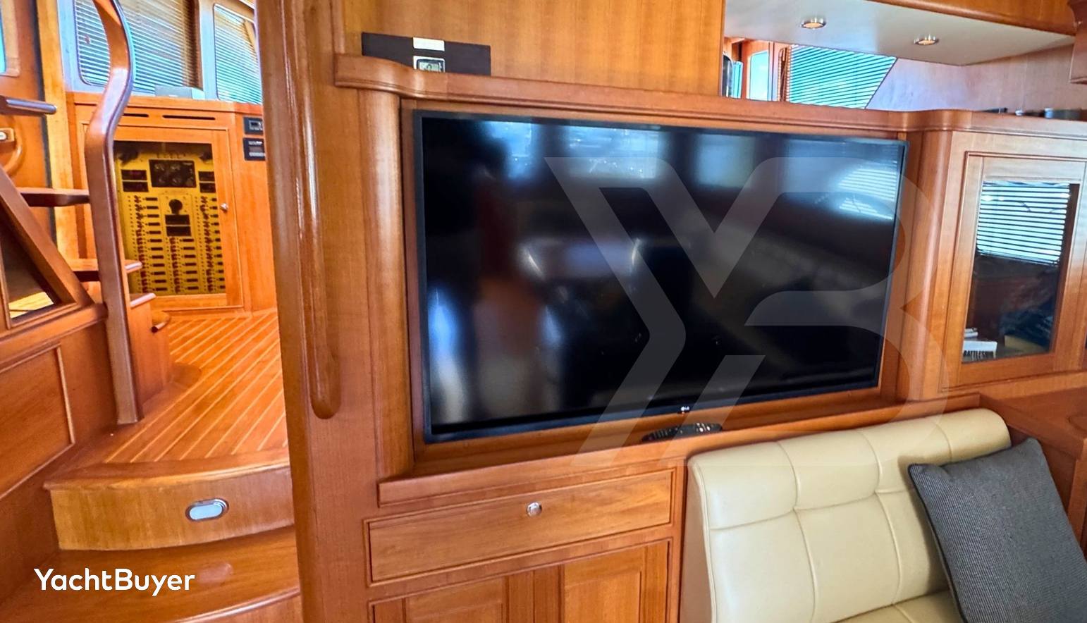 Latitude 20