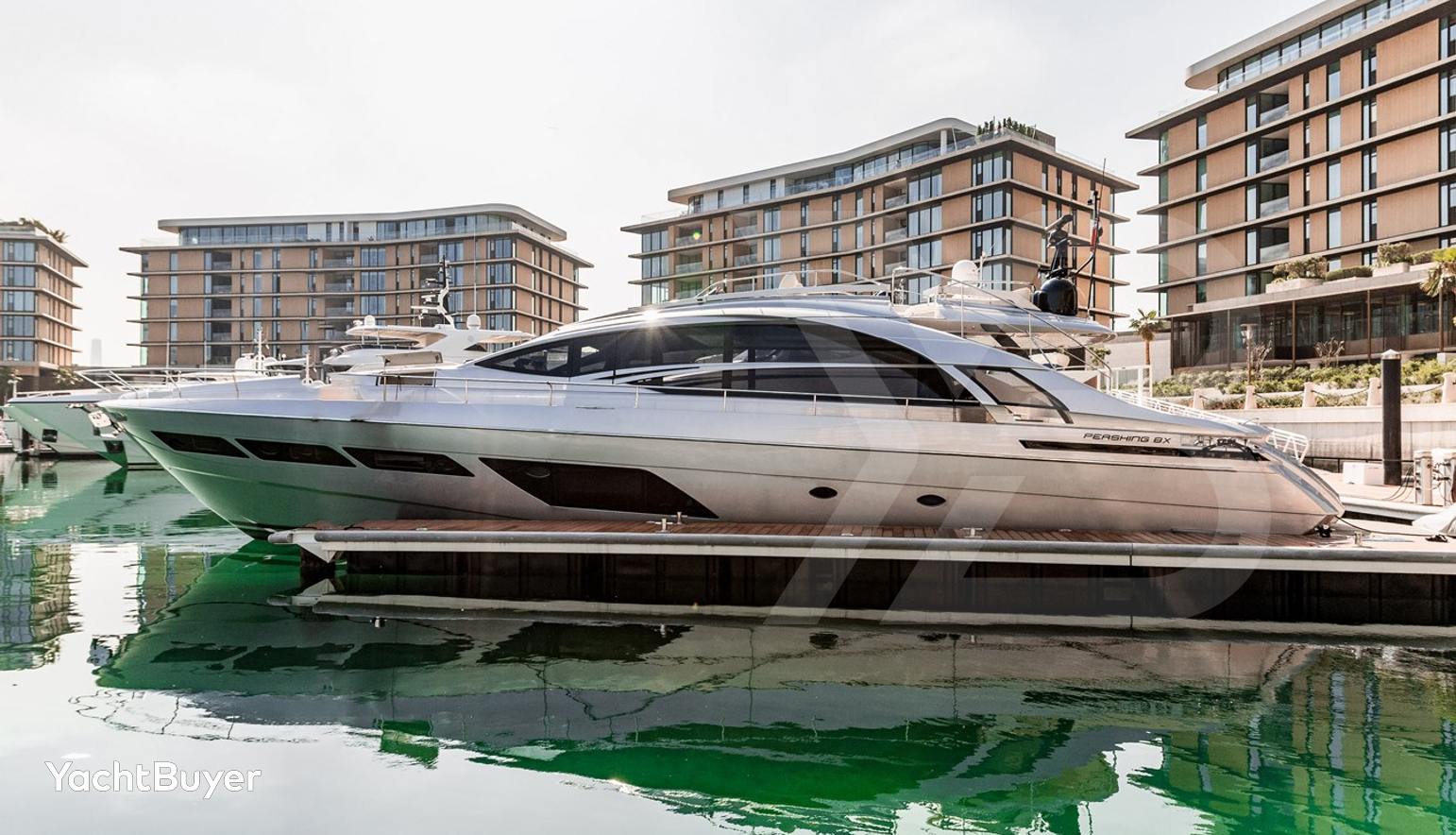2021 PERSHING 8X