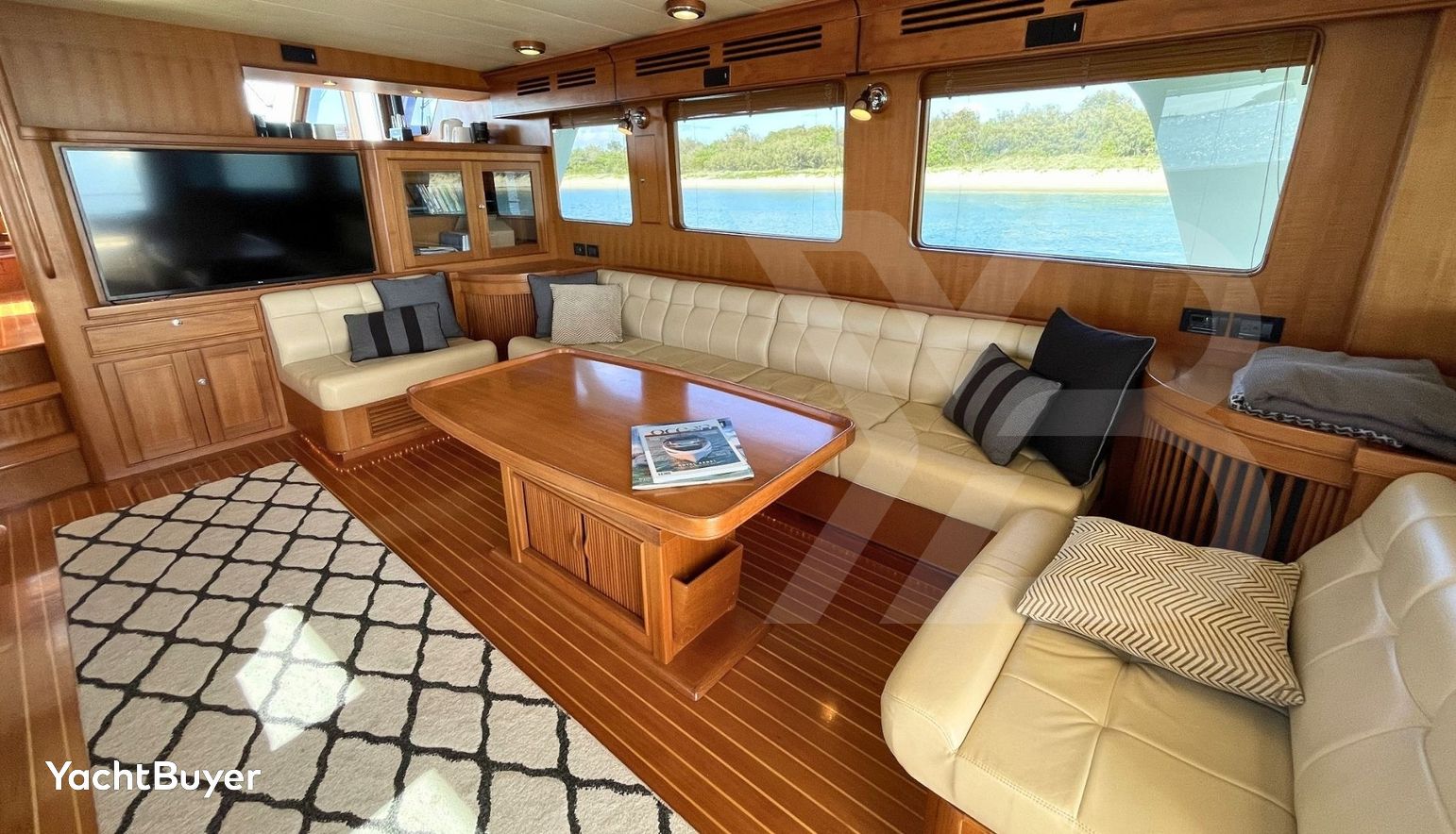 Latitude 20