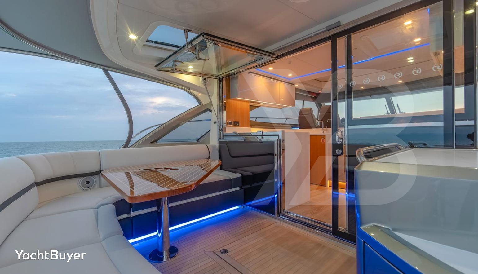 RIVIERA 4600 SY