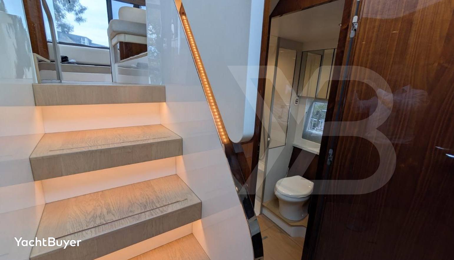 Tender Garage & Hi/Lo Swimplatform