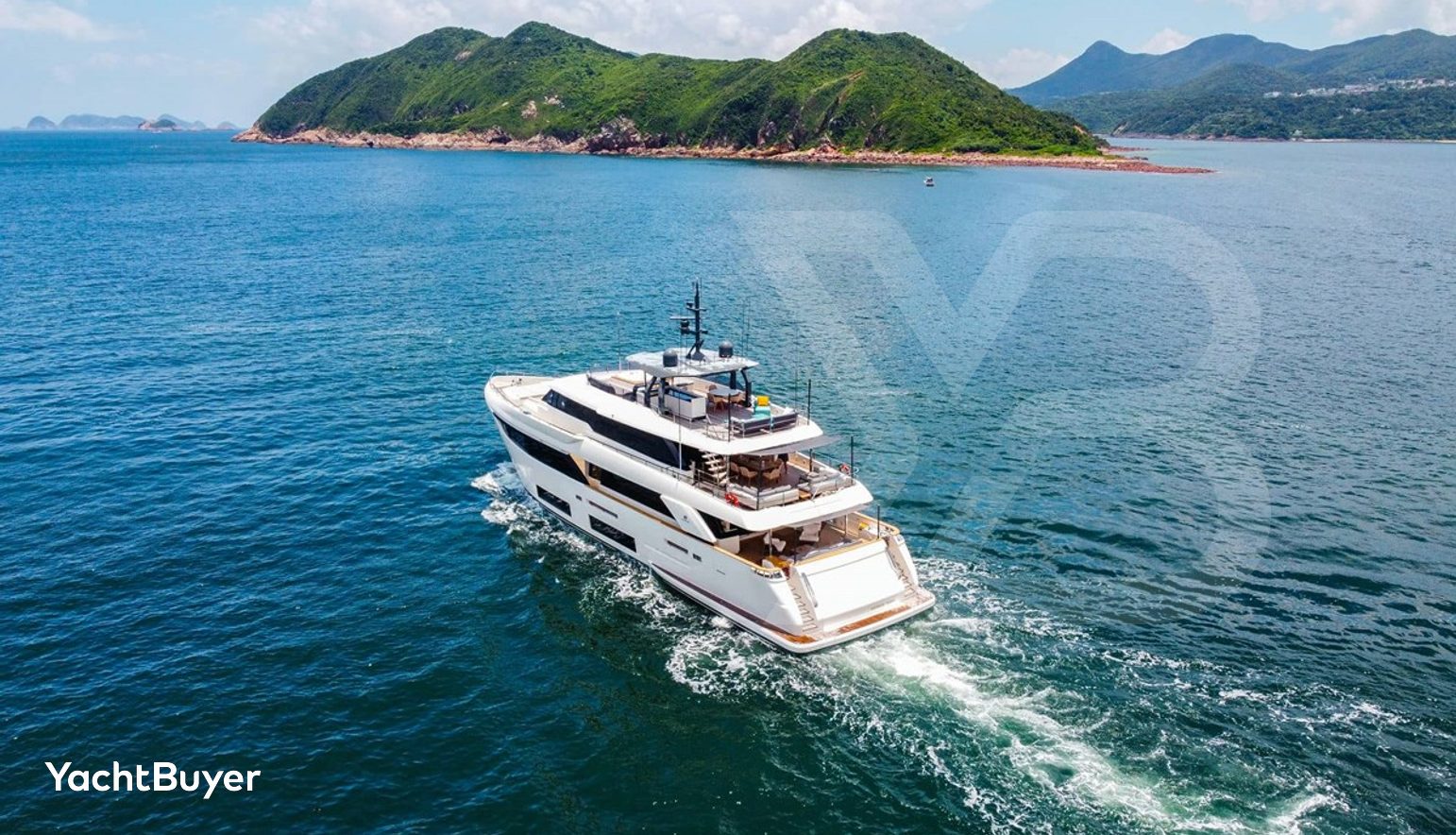 Custom Line Navetta 33, 2019