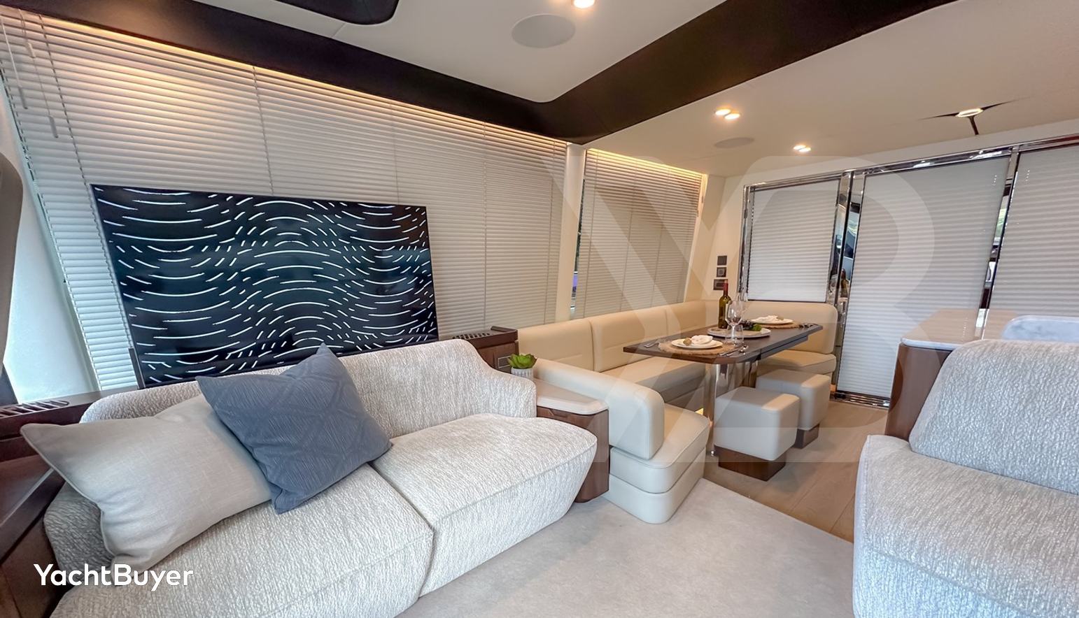 FAIRLINE PHANTOM