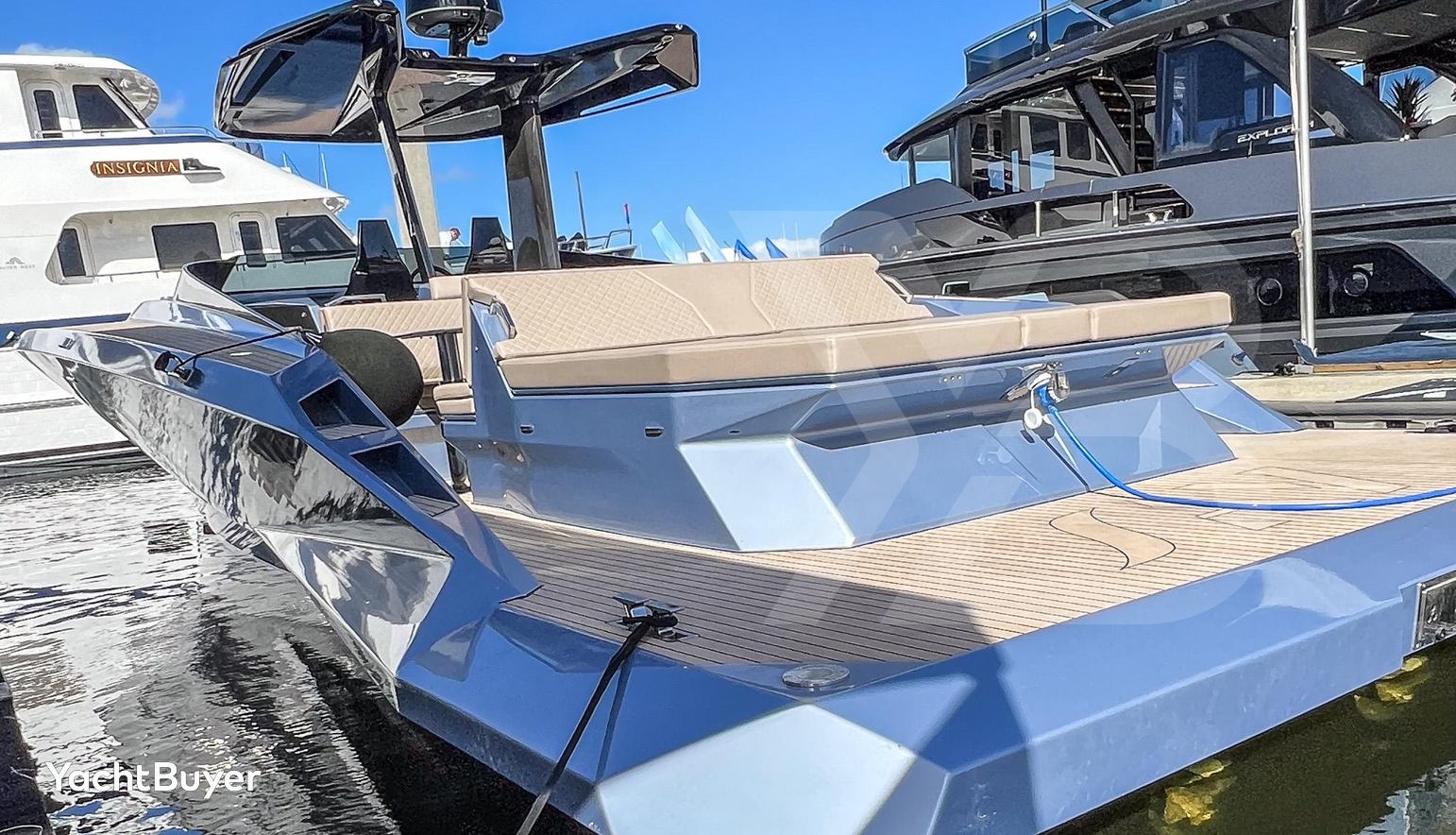 Say Carbon Yachts 42