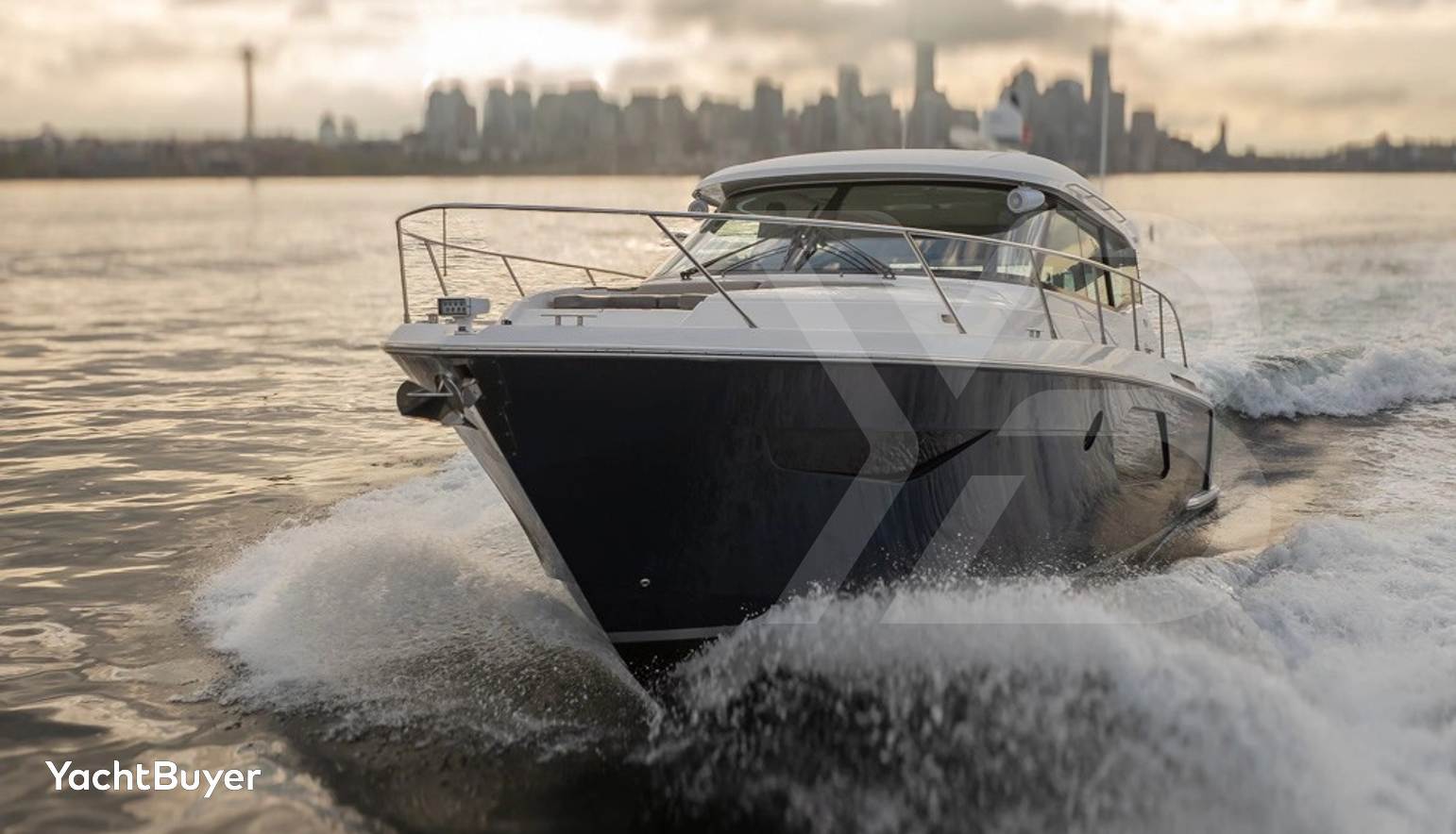 TIARA C49 COUPE