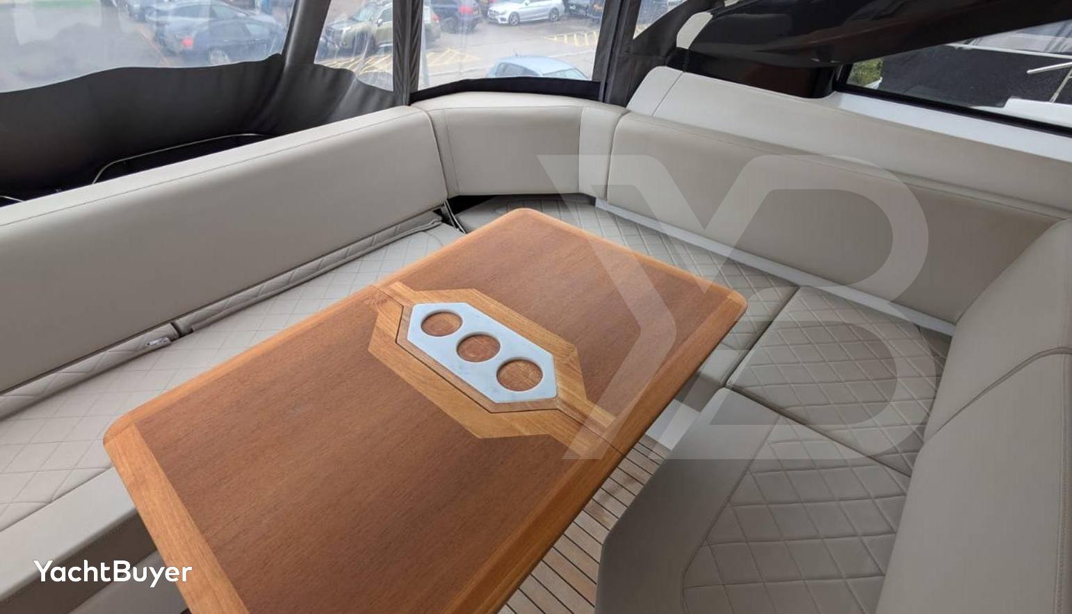 Tender Garage & Hi/Lo Swimplatform