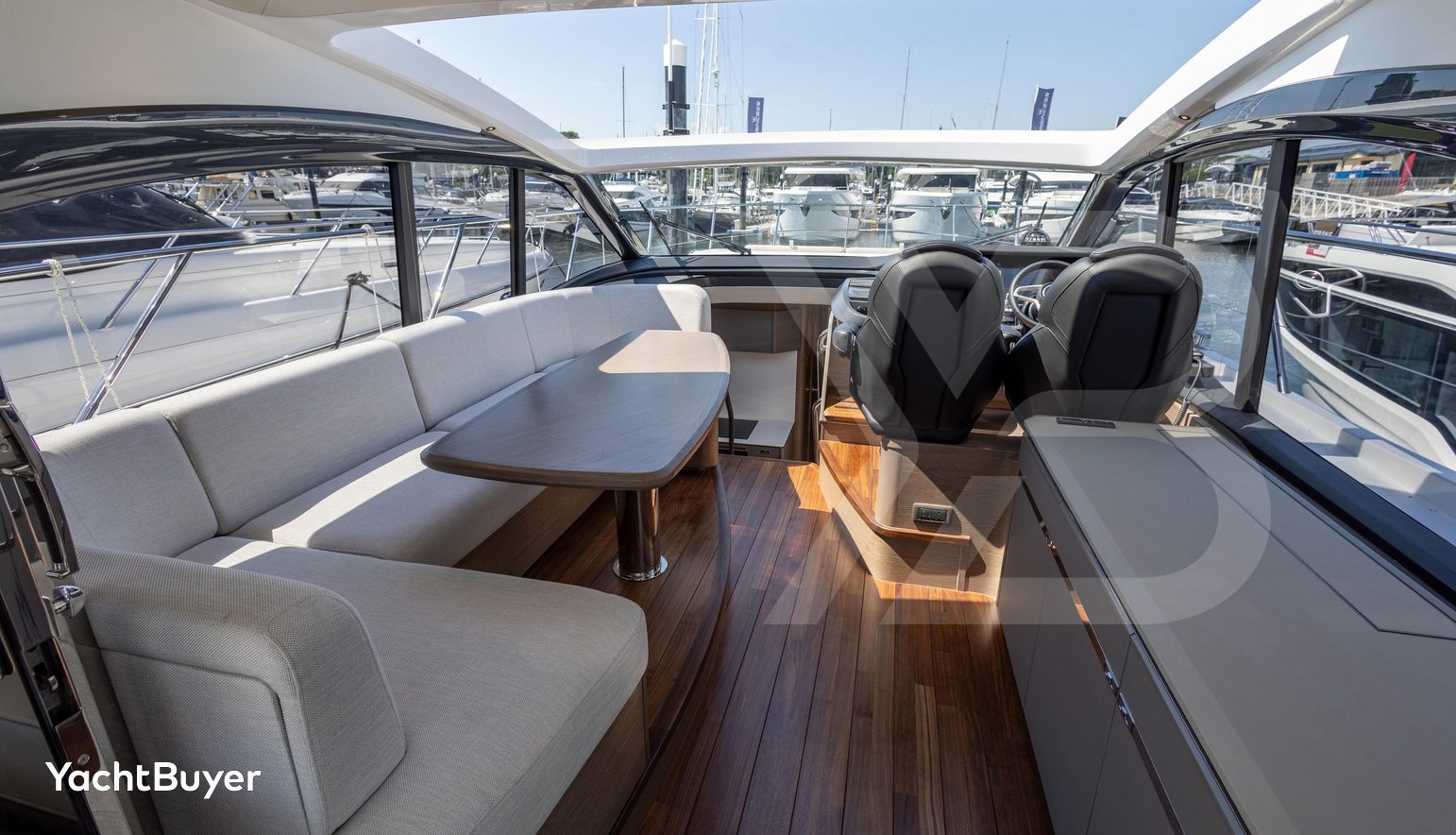 3 CABIN DECK VERSION