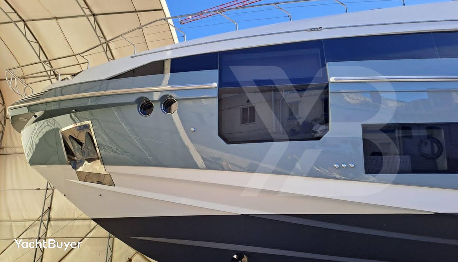 AZIMUT GRANDE 27 METRI  2020