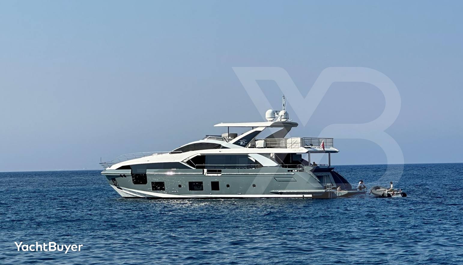 AZIMUT GRANDE 27 METRI  2020