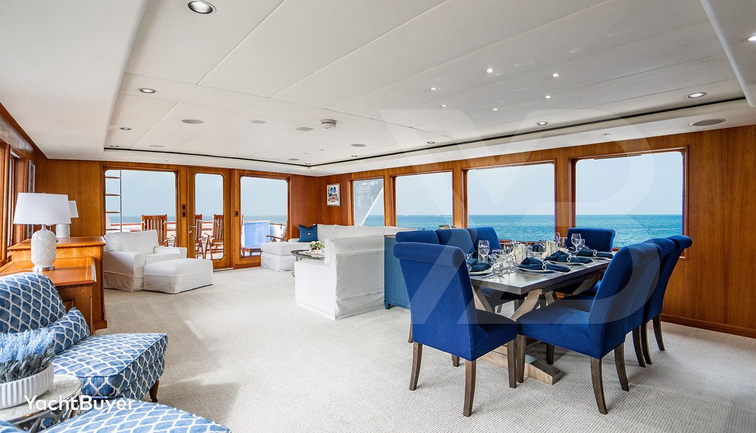 SILVER SEAS