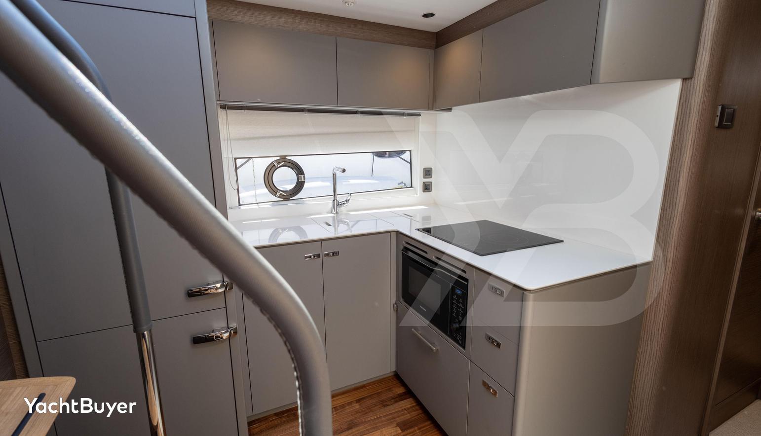 3 CABIN DECK VERSION